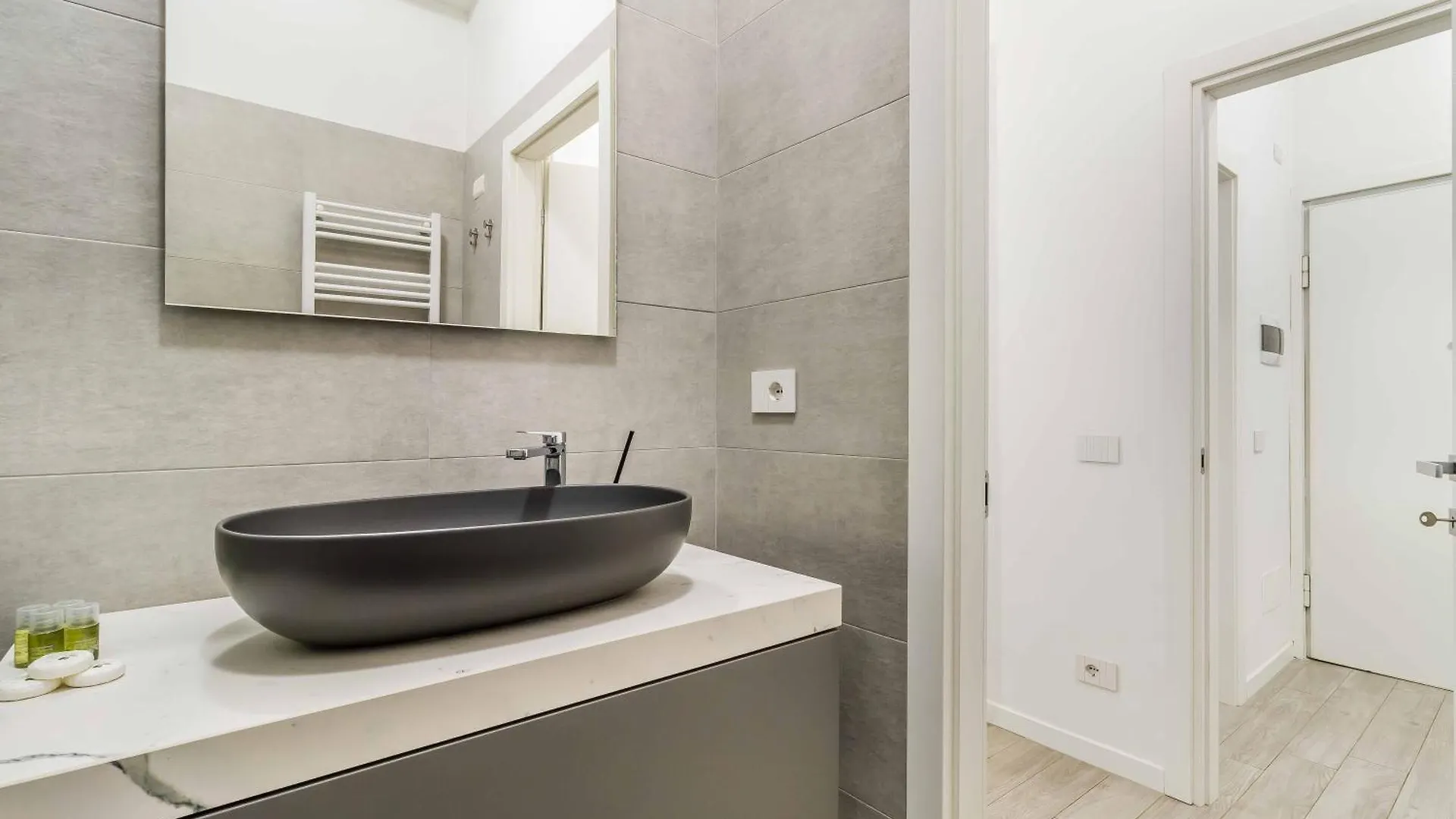Domusmi Veniero 12 Apartamento Milão