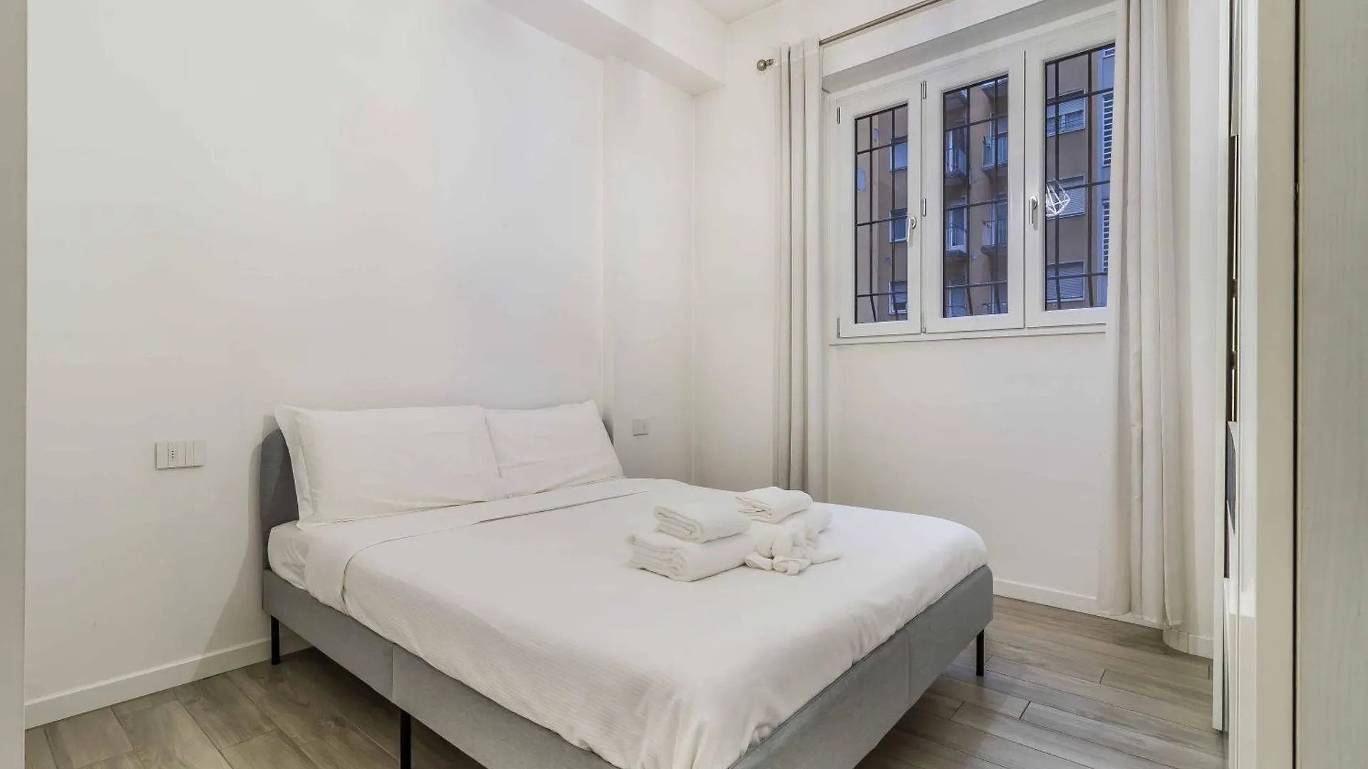 Domusmi Veniero 12 Apartment Milan