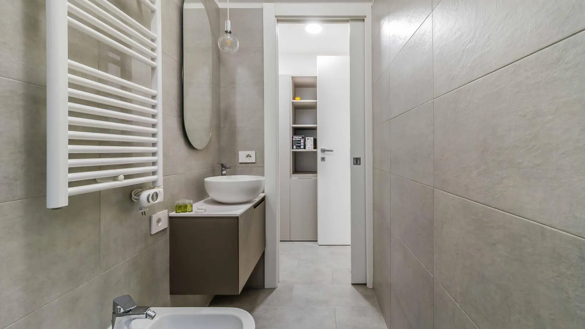 Domusmi Veniero 12 Apartment Milan Italy