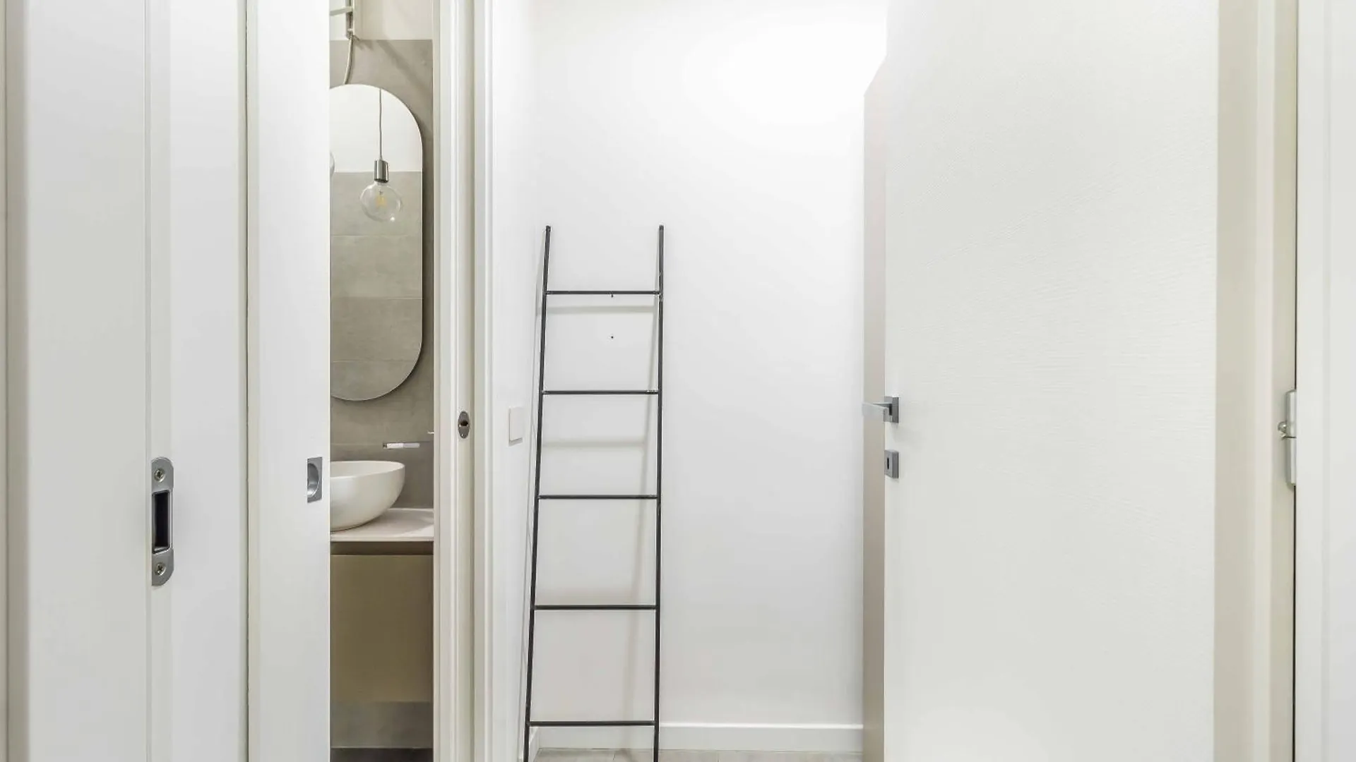 Domusmi Veniero 12 Apartment Milan 0*,